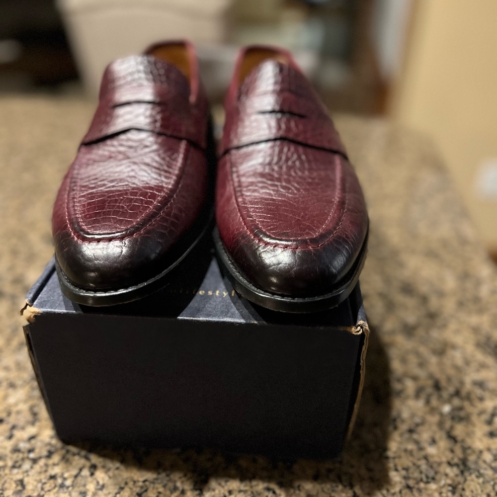 Size 13 burgundy crocodile print loafers